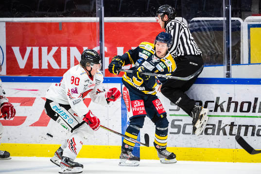 Vita Hästens Anton Johansson och Södertäljes Christoffer