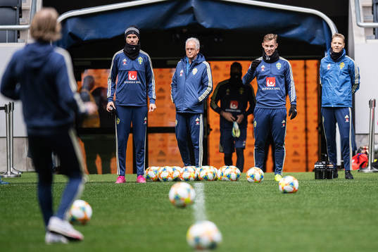Mikael Lustig, Emil Krafth and goalkeeper coach Maths