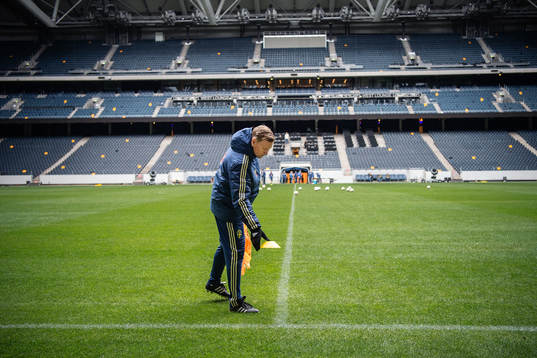 Assistant coach Peter Wettergren of the Swedish national