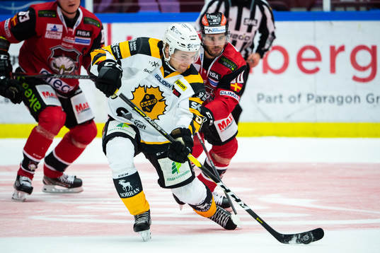 Skellefteås Arvid Lundberg och Malmö Redhawks Jesper
