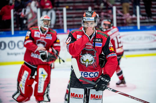 Malmö Redhawks Jesper Jensen deppar med lagkamraterna