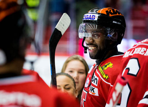 Örebros Daniel Muzito Bagenda jublar