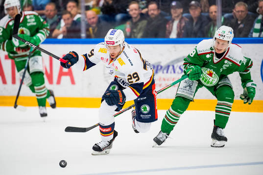 Djurgårdens Sebastian Strandberg och Rögles Anton