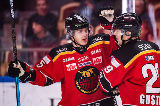 Luleås Arttu Ilomäki och Erik Gustafsson jublade