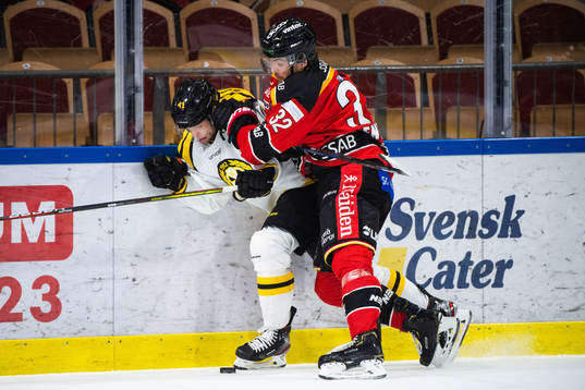 Brynäs Greg Scott och Luleås Oscar Engsund