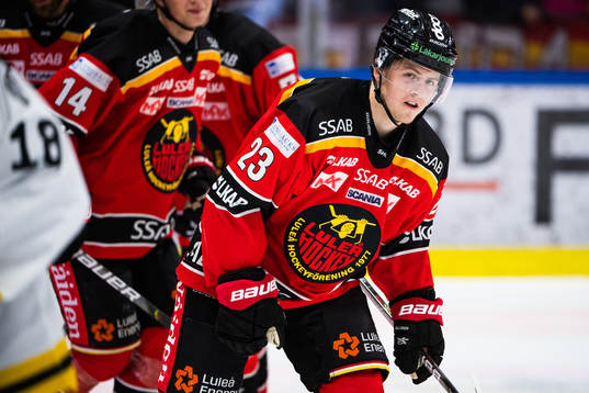 Luleås Jesper Sellgren jublar