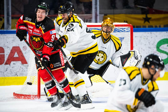 Luleås Austin Farley och Brynäs Jonathan Sigalet