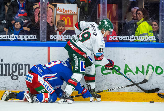 Oskarshamns Gustaf Franzén och Frölundas Rhett Rakhshani