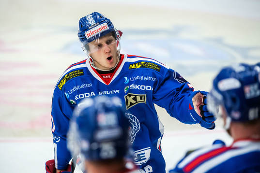 Oskarshamns Filip Sveningsson jublar
