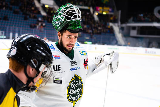 Björklövens målvakt Joe Cannata