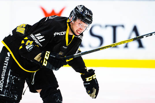 s Emil Aronsson har ont