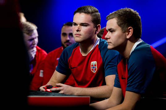 Andreas Bakken and Anders Rasmussen of Norway