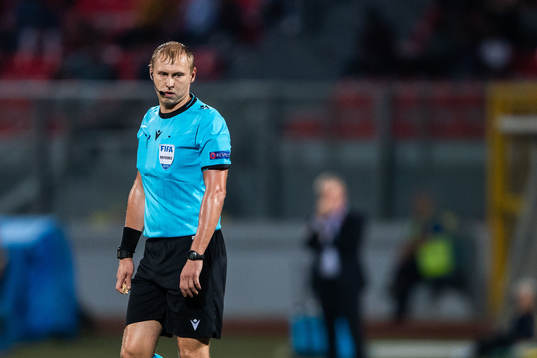 Referee Sergei Ivanov