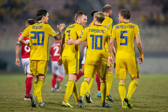 Sebastian Larsson of Sweden celebrate with teammates