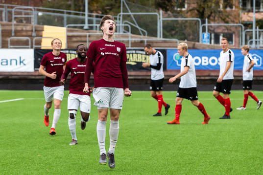Qviding Patrik Wålemark jublar