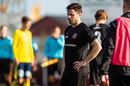 Bläddra bland fler bilder av Fotboll, Divison 2 västra götaland, Ängelholm - Hittarp