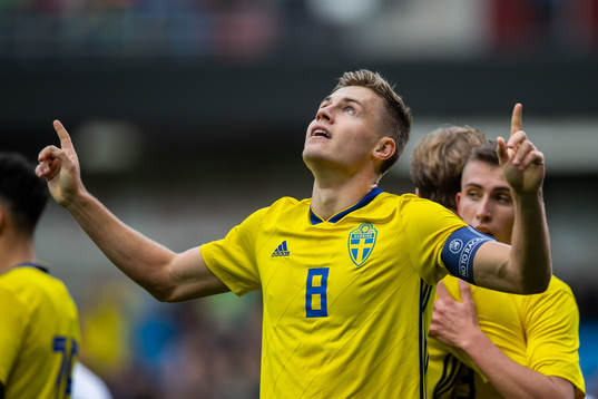 Mattias Svanberg of Sweden celebrates