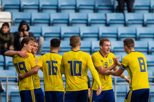Dejan Kulusevski and Mattias Svanberg of Sweden celebrate