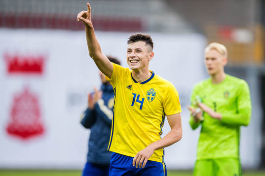Anel Ahmedhodzic of Sweden celebrates