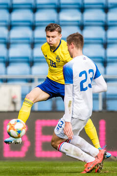 Jake Larsson of Sweden