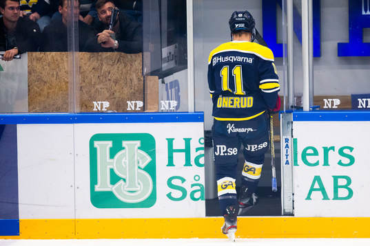 s Simon Önerud utvisas