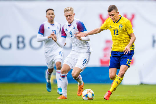 Stefan Teitur Pordarson of Iceland and John Björkengren of