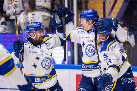 Leksands Oskar Lang jublar