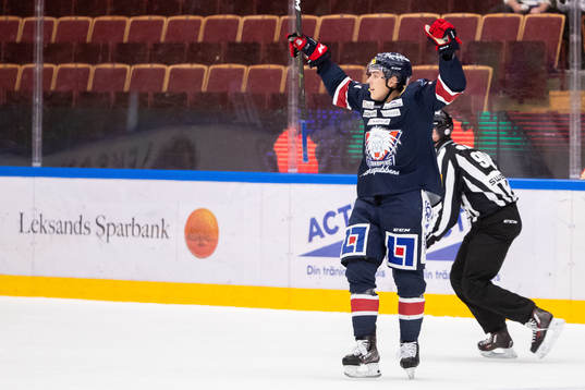 Linköpings Max Lindroth jublar