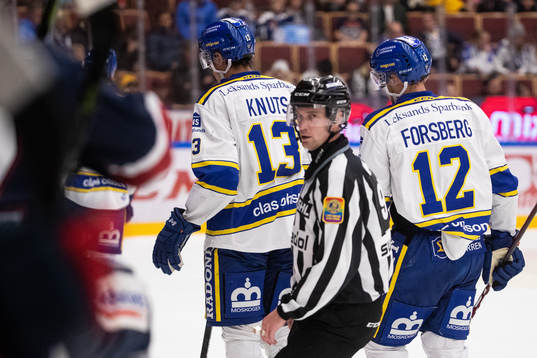 Leksands Jon Knuts och Leksands Fredrik Forsberg deppar