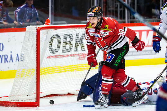 Örebros Joonas Rask jublar