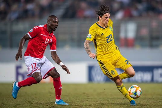 Alfred Effiong of Malta and Kristoffer Olsson of Sweden