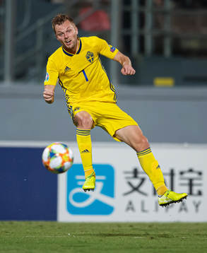Sebastian Larsson of Sweden