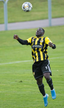 IFK Hässleholms Mike Andrews i matchen i division 2 mellan