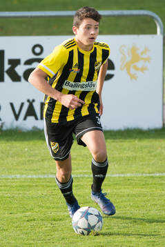 IFK Hässleholms Isak Orajärvi i matchen i division 2