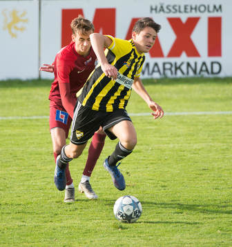 IFK Hässleholms Isak Orajärvi i matchen i division 2