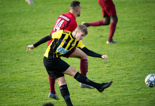 IFK Hässleholms Elliot Nilsson  i matchen i division 2