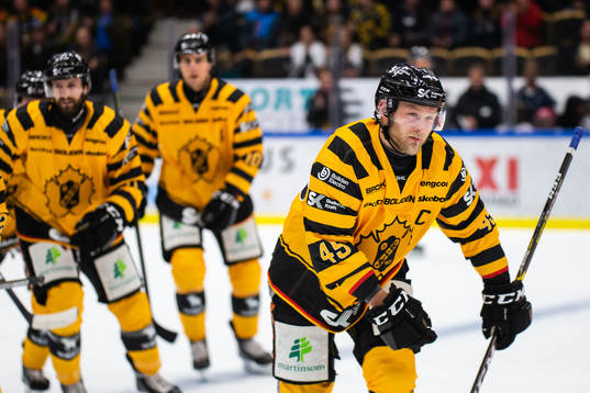 Skellefteås Oscar Möller jublar