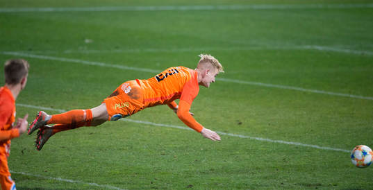 Kristianstads Linus Svensson i matchen i division 1 mellan