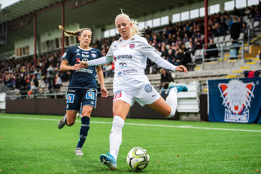 Rosengårds Sofie Svava och Linköpings Anna Oscarsson