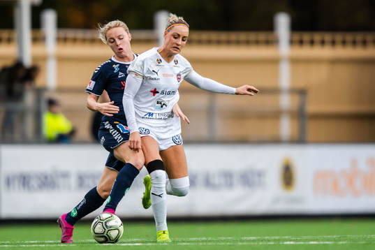 Linköpings Mimmi Larsson och Rosengårds Sanne Troelsgaard