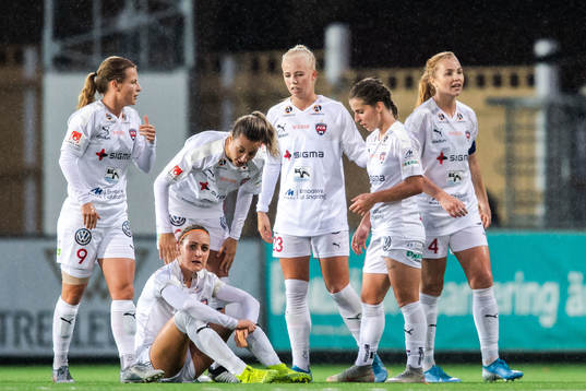 Rosengårds spelare samlas