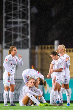 Rosengårds Anna Anvegård, Sanne Troelsgaard, Nathalie