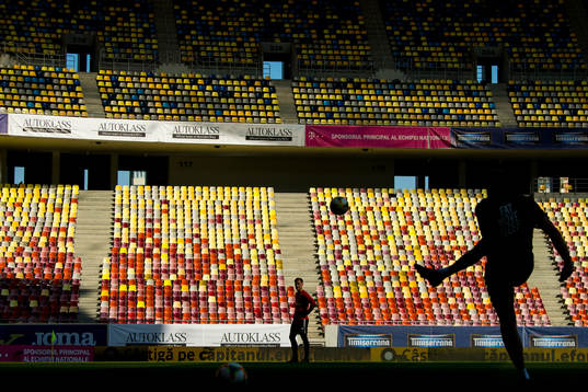 The silhouette of Frode Grodås, goalkeeper coach of Norway
