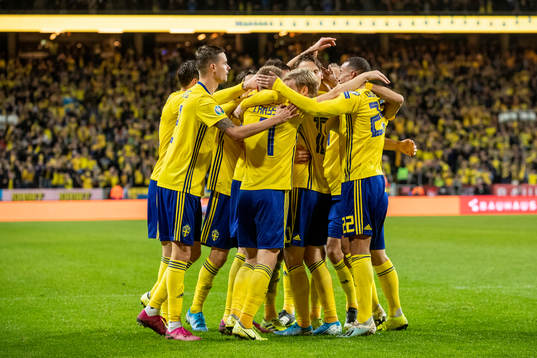 Players of Sweden celebrate