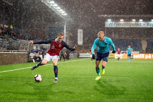 Ola Brynhildsen of Norway and Rick Van Drongelen of