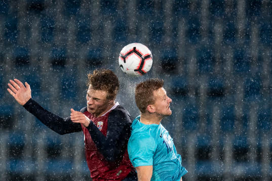 Ulrik Fredriksen of Norway and Dani De Wit of Netherlands