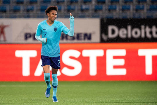 Calvin Stengs of Netherlands celebrates