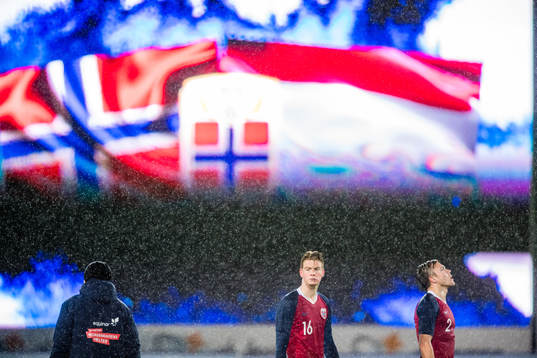 Gaute Vetti and Fredrik Bjørkan of Norway looks dejected