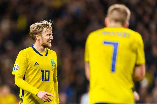 Emil Forsberg of Sweden looks dejected