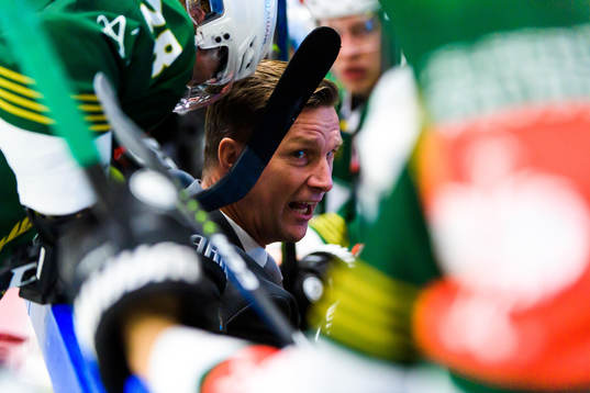 head coach Johan Pennerborn of Färjestad